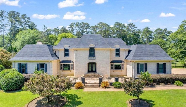 The Wexford French Chateau w/Pool