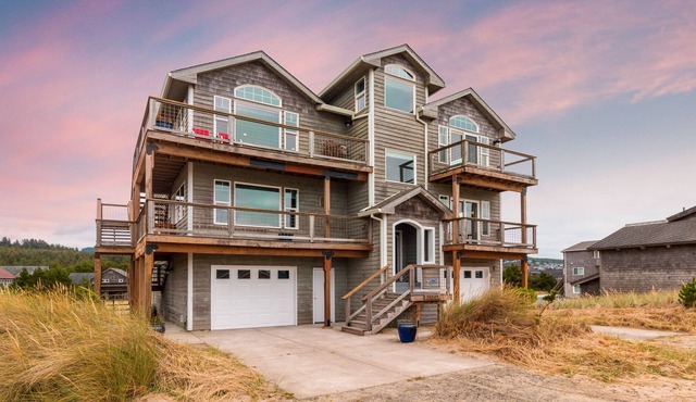 The Whaler #122 - Gorgeous views, 4 bedroom home across from beach