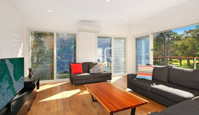 The Wharf House - Budgewoi