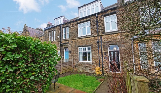 The Wheatley - a house that sleeps 8 guests in 4 bedrooms