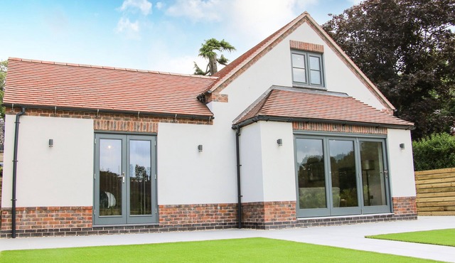 THE WHEATLANDS, family friendly, with a garden in Much Wenlock