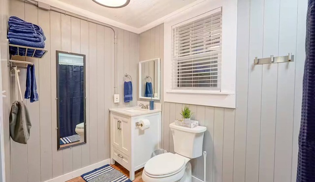 The WhistleStop Cottage - Duplex Suite A