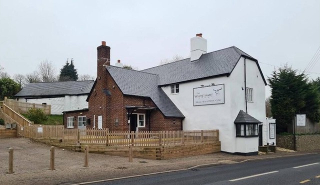 THE WHITE HART INN