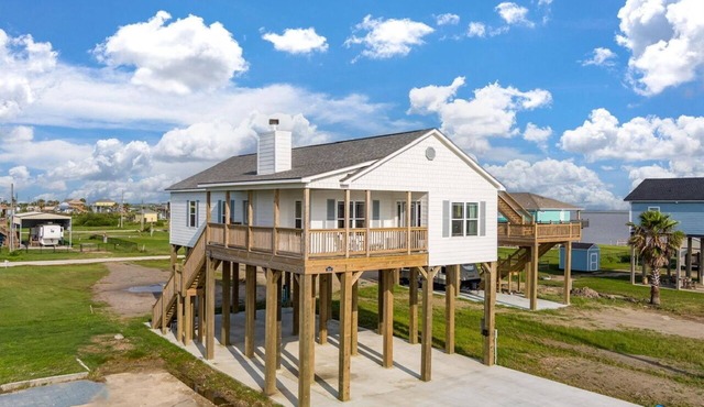 The White Heron - Bayside home with Ocean views!