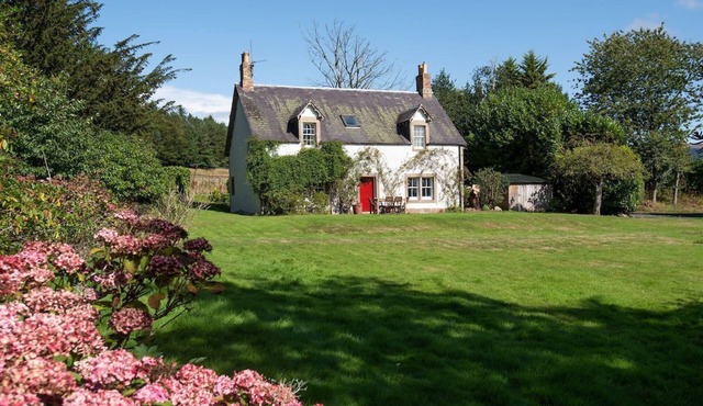 THE WHITE HOUSE - DUNS CASTLE ESTATE