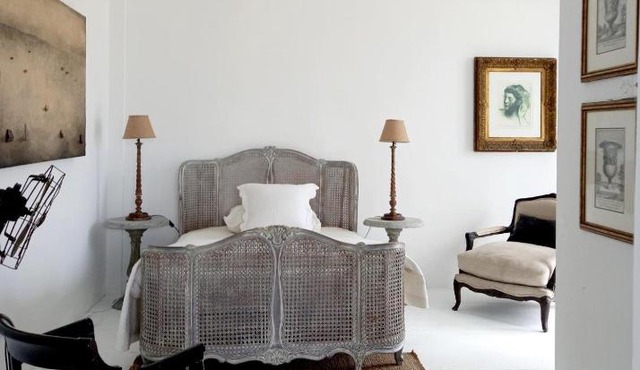 The White House Homestay