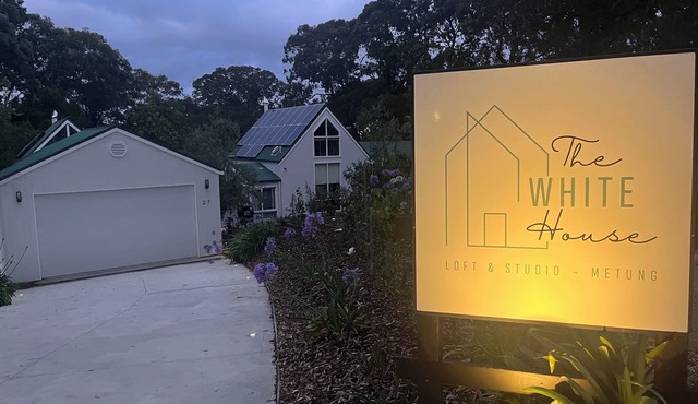 The White House- Loft