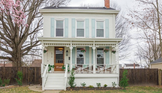 The White House on Oak - Minutes from Louisville