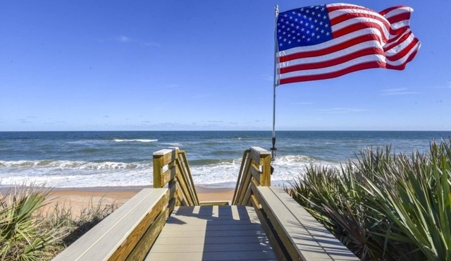 The White House On Flagler Beach - Unit 12 1 Bedroom Apts