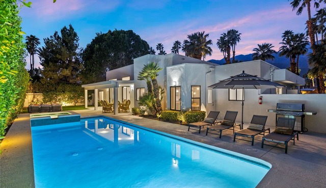 The White House Private Palm Springs Retreat