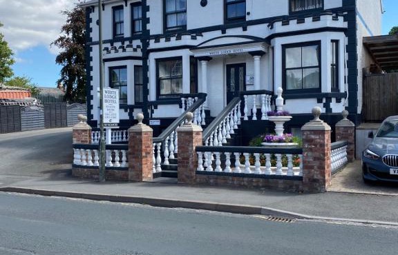 The White Lodge Hotel
