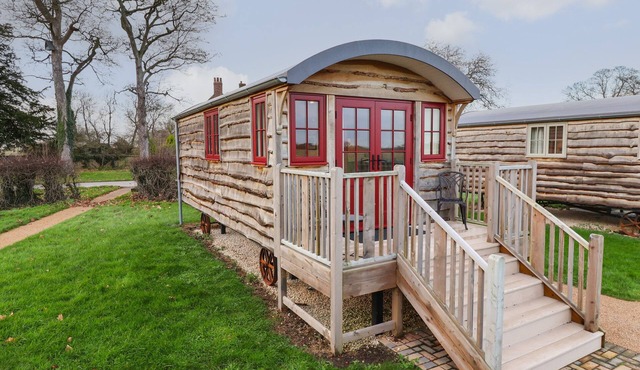 THE WHITE PRINCESS, romantic, character holiday cottage in Tadcaster