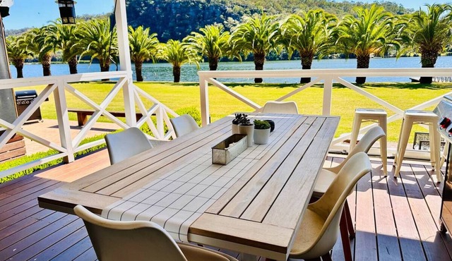 The Whitehouse on Wisemans