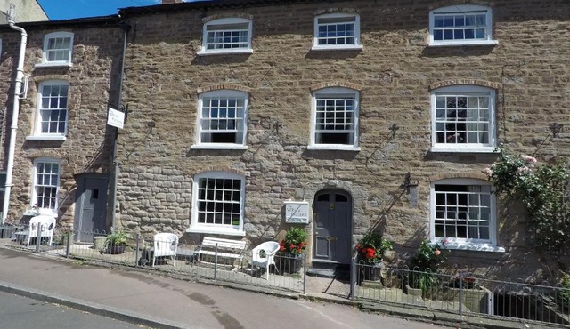 The Whitehouse Ross-On-Wye