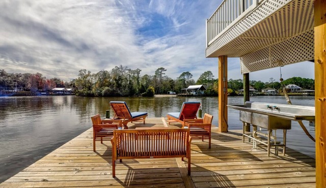 The Whole Crew Will Love This Waterfront Retreat