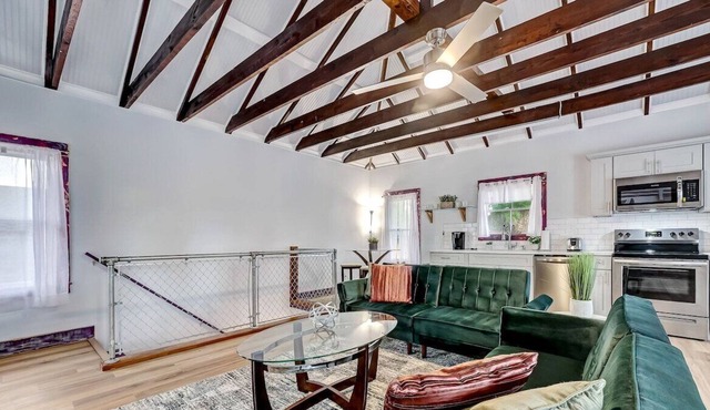The whole group will enjoy easy access to everything from this centrally located downtown place