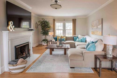 The Wildflower House Yellow Springs AND Pet Friendly