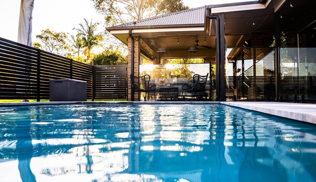 The Wildwood Luxury Escape with Pool, Hot Tub and Space for the Whole Group