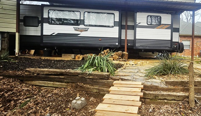 The Wildwood of Beaver Creek - Cozy 2 Bedroom RV w/WiFi, Septic, and more!