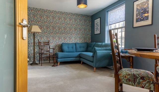 The William Morris Lodge in the centre of Ludlow - Pass the Keys