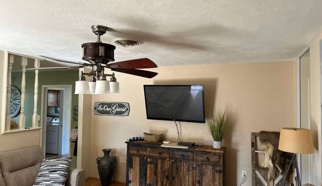 The Williams Road Hideaway