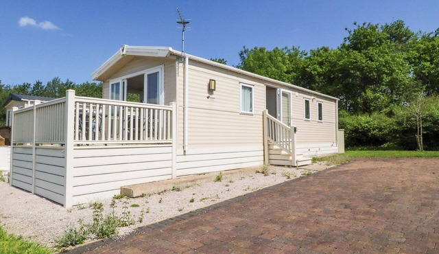 THE WILLOWS-38, pet friendly, with a garden in Long Preston