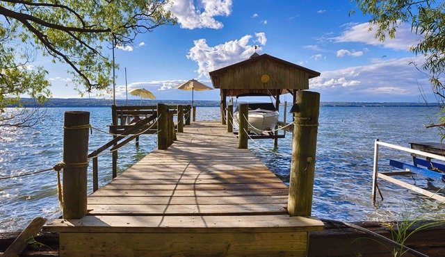 The Willows:"Delightful Cottage with Peaceful Sunsets"