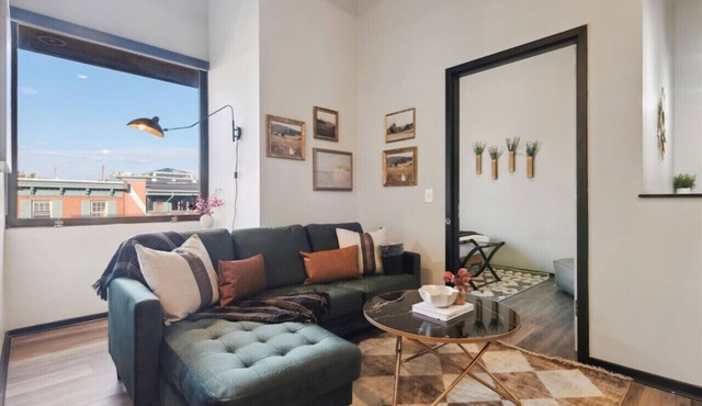 The Windsor Apt | GYM, Game Rm, Rooftop, Central Locaton