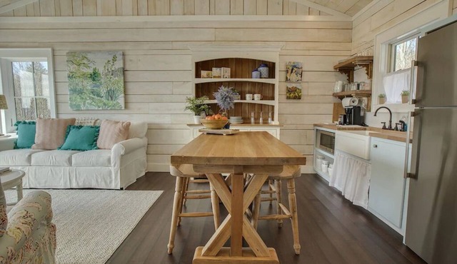 The Wine Cellar Cottage - Mountain Vineyard Getaway