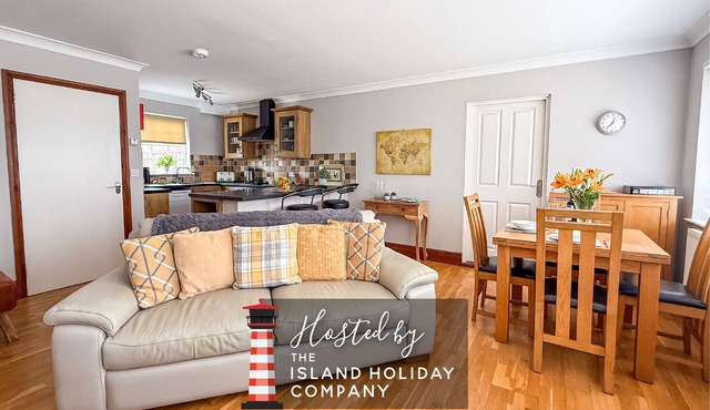 The Wing at Fox Hollow