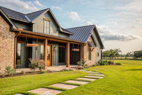 The Winn Retreat in Round Top, a serene escape