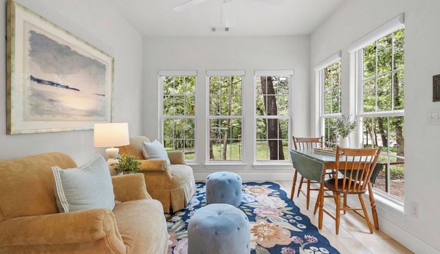 The Woodland Cottage: Private Retreat In The Trees