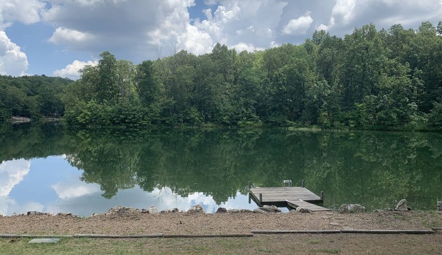 The Woodland View Lake House