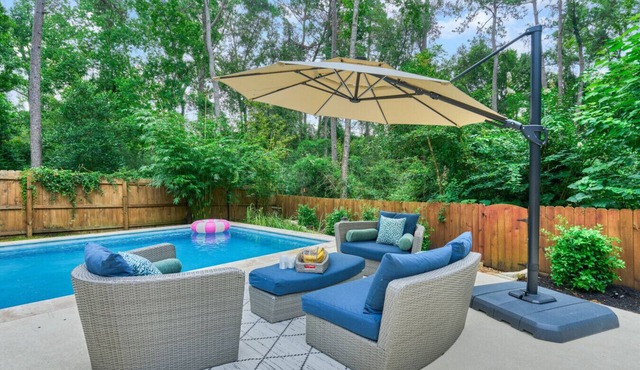 The Woodlands 4BR Forest Retreat – Pool, Spa & Nature Trails