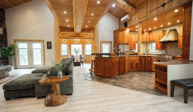 The Woodlands Lodge – Private Retreat on 80 Acres in Mora, MN