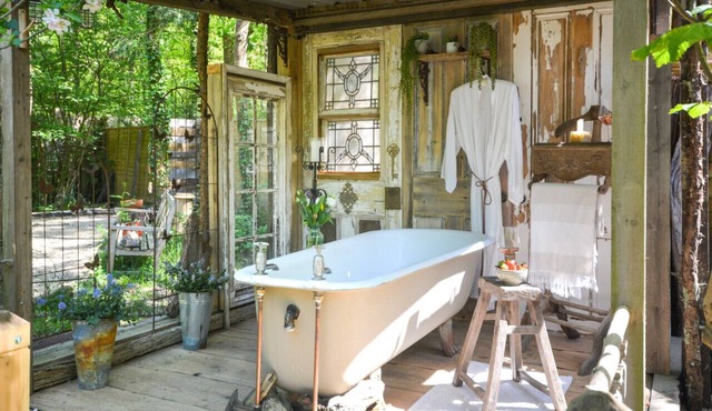 The Woodlands Retreat