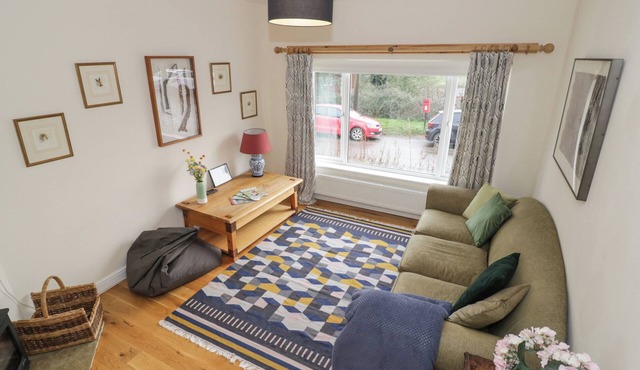 THE WOODS, with open fire in Napton-On-The-Hill