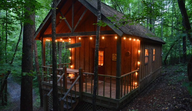 The Woodsman Cabin at Starr Mountain Retreat