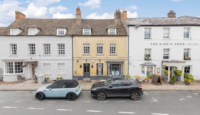 The Woodstock Nest - Market Street