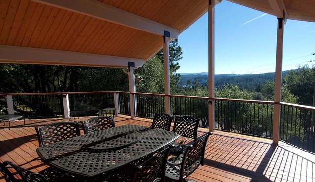 The Woodsy Hideaway ~ Your Yosemite vacation starts here