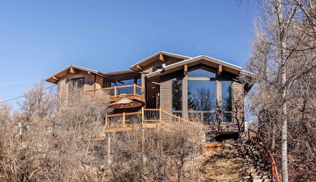 The Woody Creek Chalet on the Roaring Fork River