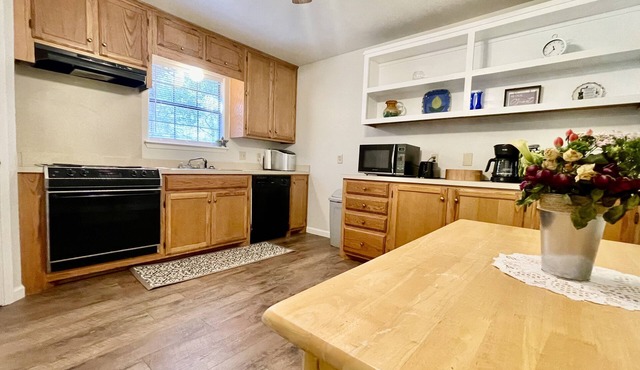 The Wooten House | Small town living, only minutes from Abilene.
