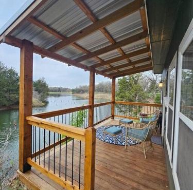 The Wren's Nest Lake Cottage