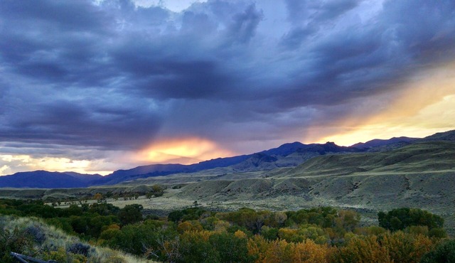 The Wyoming Paintbrush Studio - Room With a View!