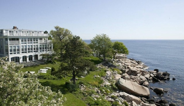 The Yankee Clipper Inn