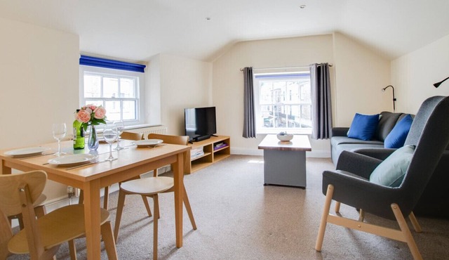 The Yardarm - One Bedroom Apartment, Sleeps 4