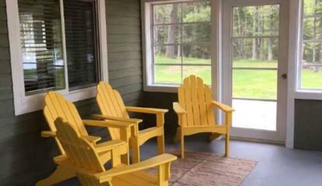 The yellow Cabin @ Bodin's resort