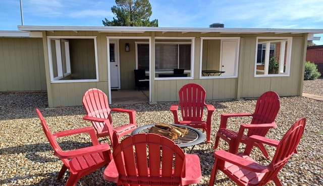 The Yellow Door, 3-bdrm home, 28 minutes to Tombstone or Bisbee, minutes to fort