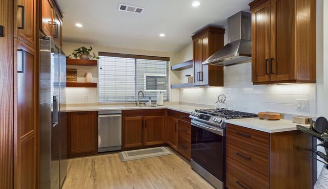 The Yellow Doors `B`