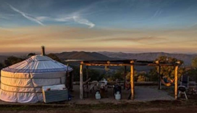 The Yurt Alpine Retreat - Blue Yurt